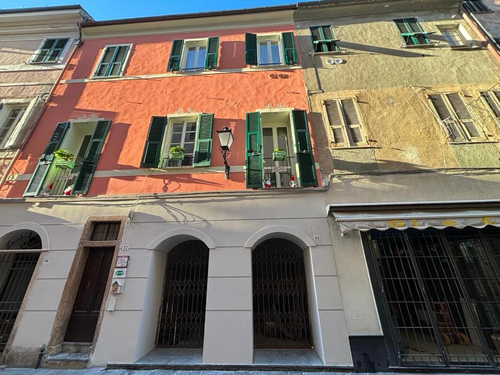 Loano Centro Storico Appartamento Loft Con Parcheggioprivatogratuito Екстериор снимка